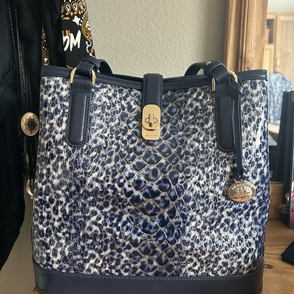 Brahmin Blue Shoulder Bag with Elegant Design